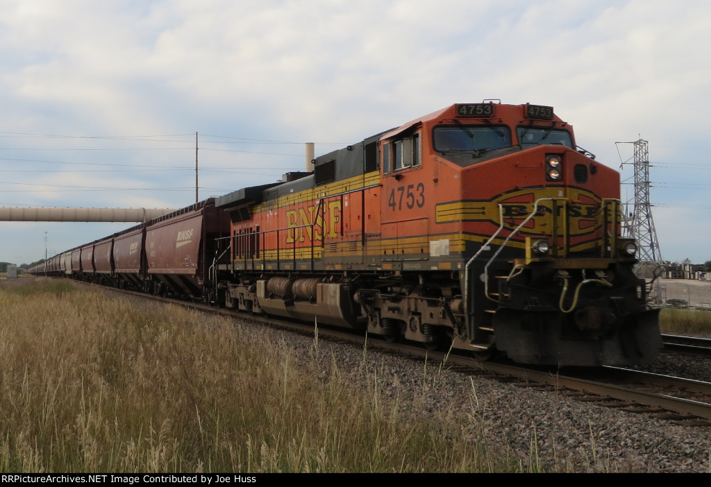 BNSF 4753 DPU